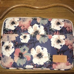 Canvas life 13 inch laptop sleeve with pocket.